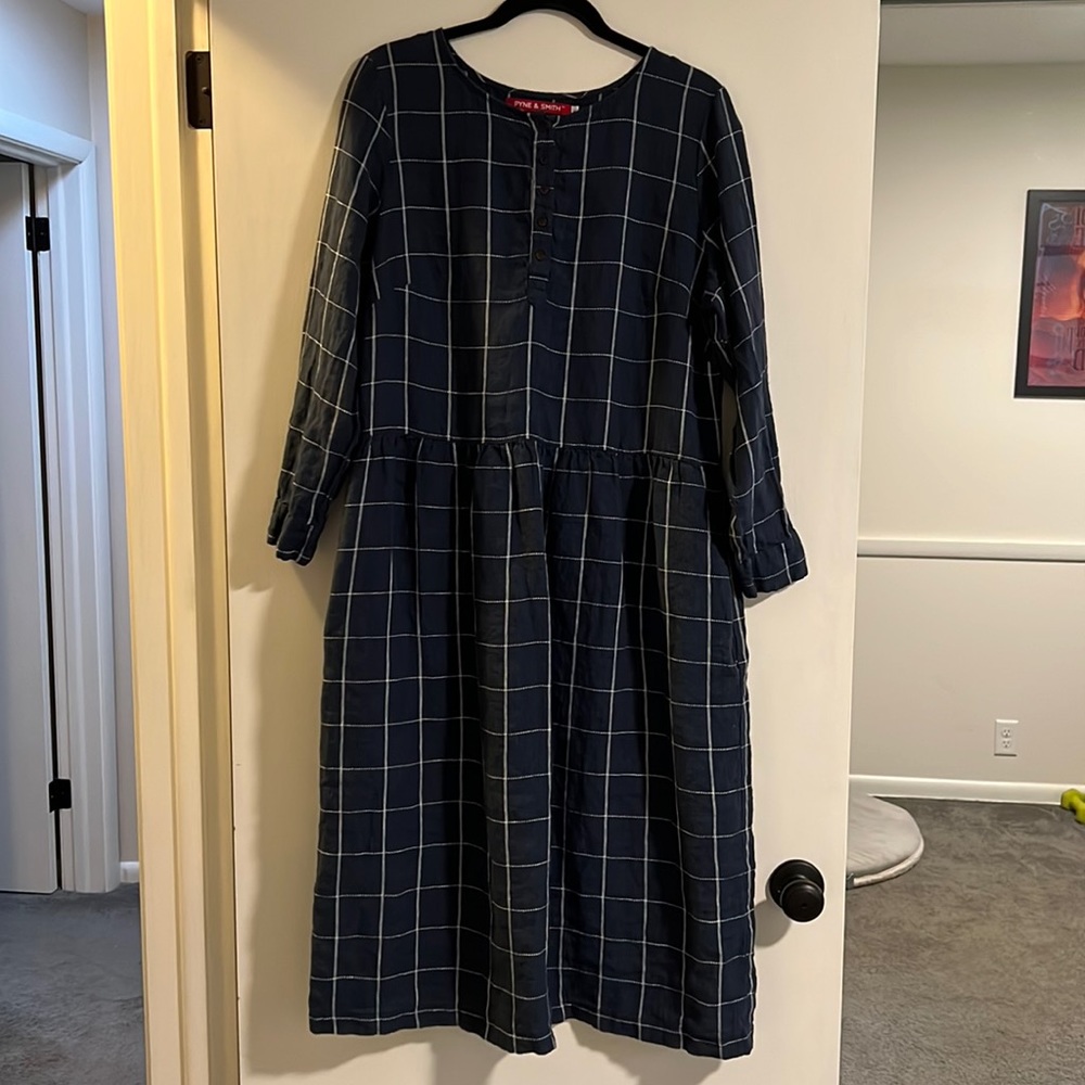 Pyne and Smith Model No.18 Long sleeved Midi Linen Dress in Trinity Check